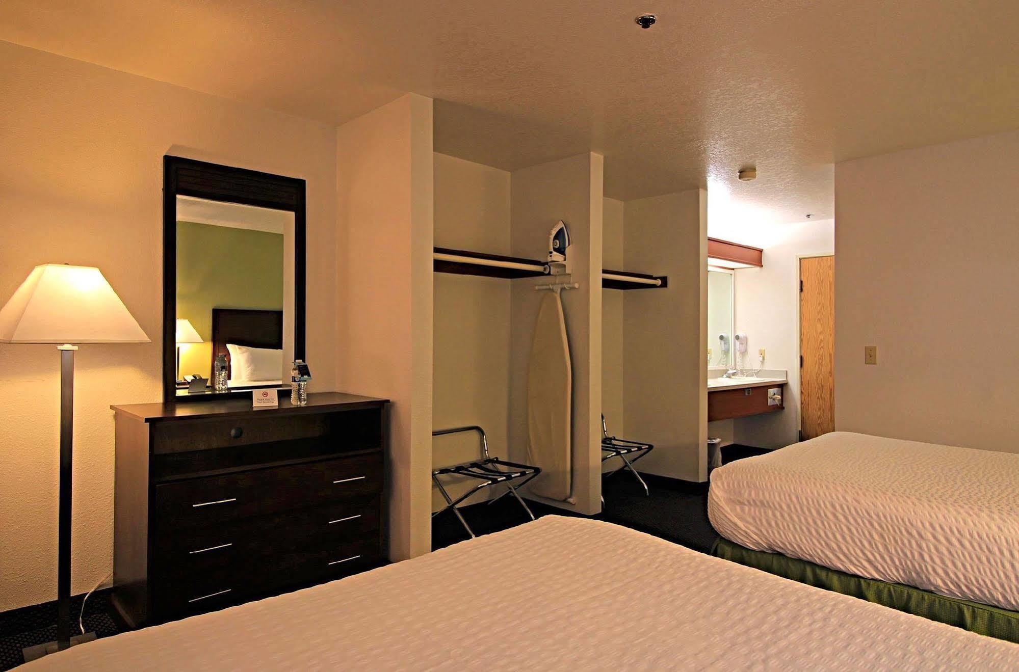 Red Lion Inn & Suites Kennewick Tri-Cities Eksteriør bilde